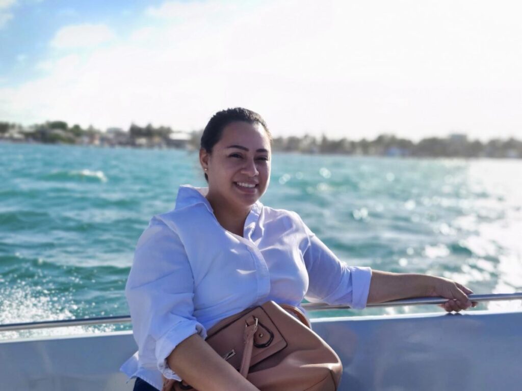 Jennie | Darah Travel