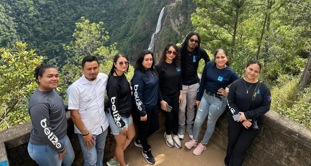 staff photo | Darah Travel
